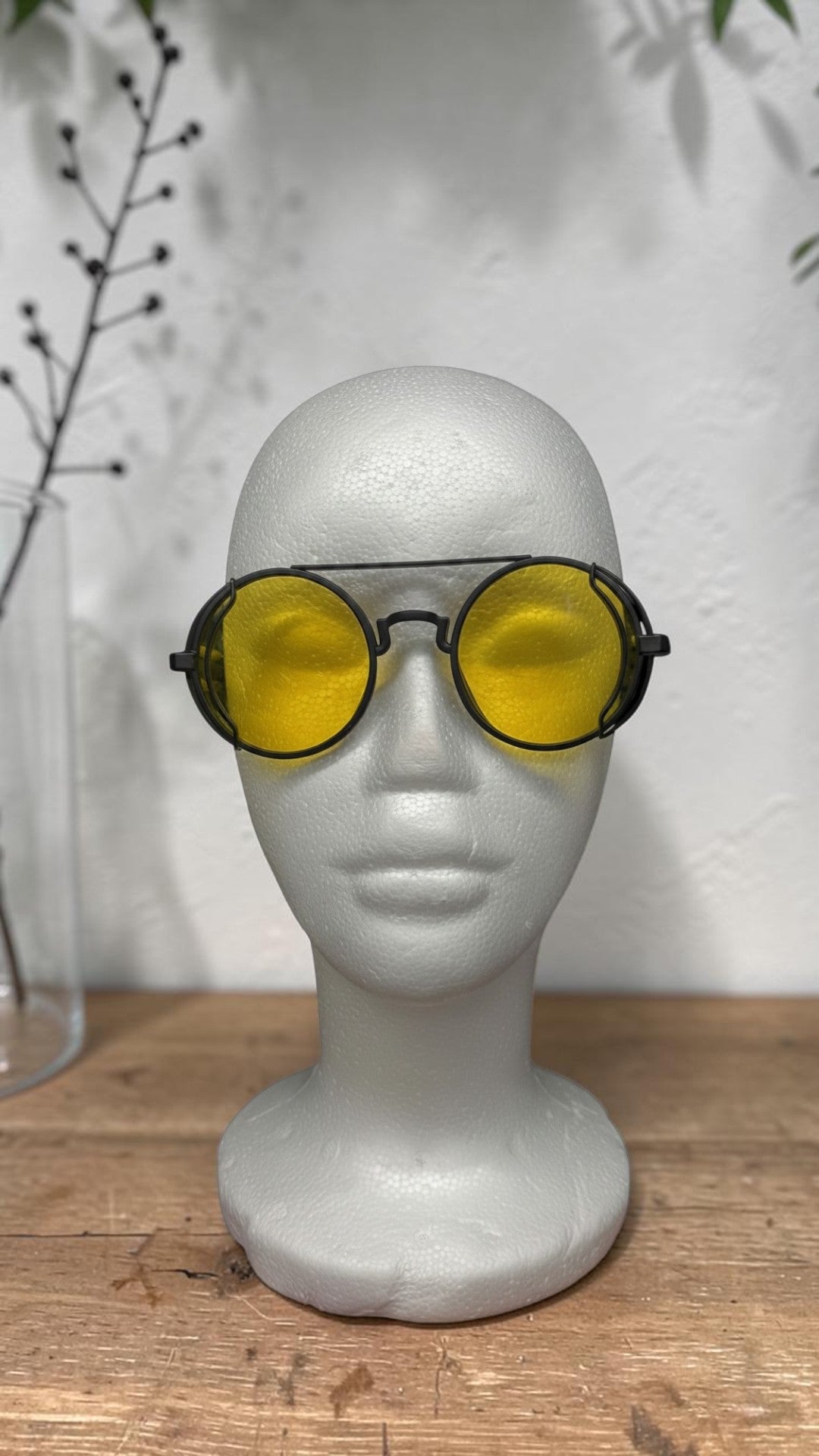 Yellow Lens Round Retro Sunglasses – Black Frame