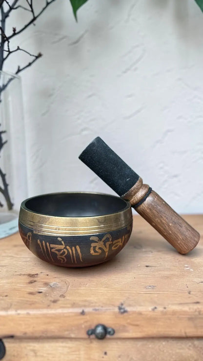 Engraved Meditation Singing Bowl Set with Wooden Mallet