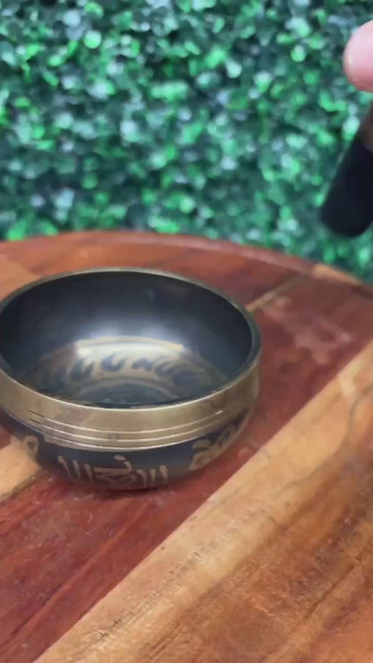 Engraved Meditation Singing Bowl Set with Wooden Mallet